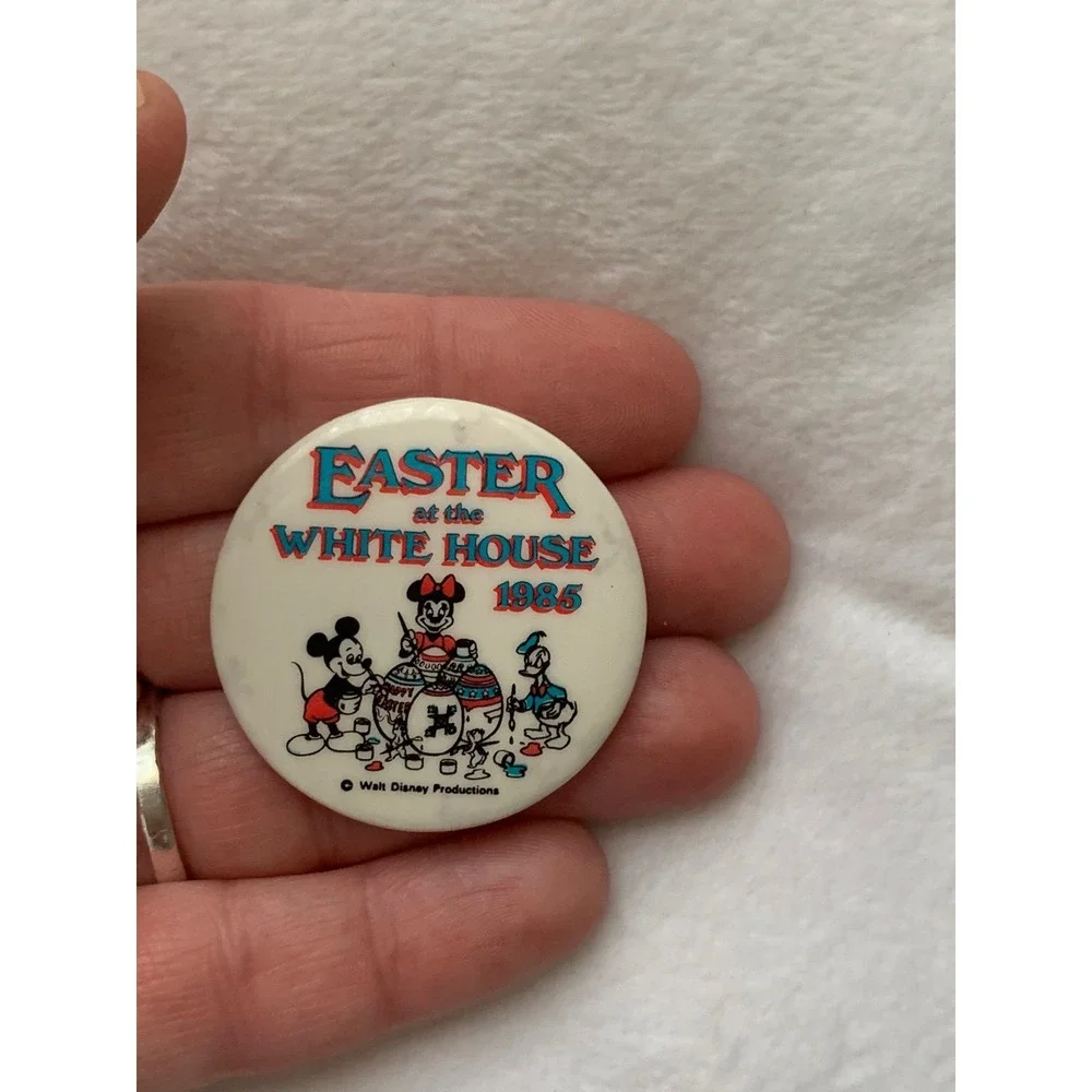 Easter At The White House 1985 Pin, Walt Disney Badge 1985